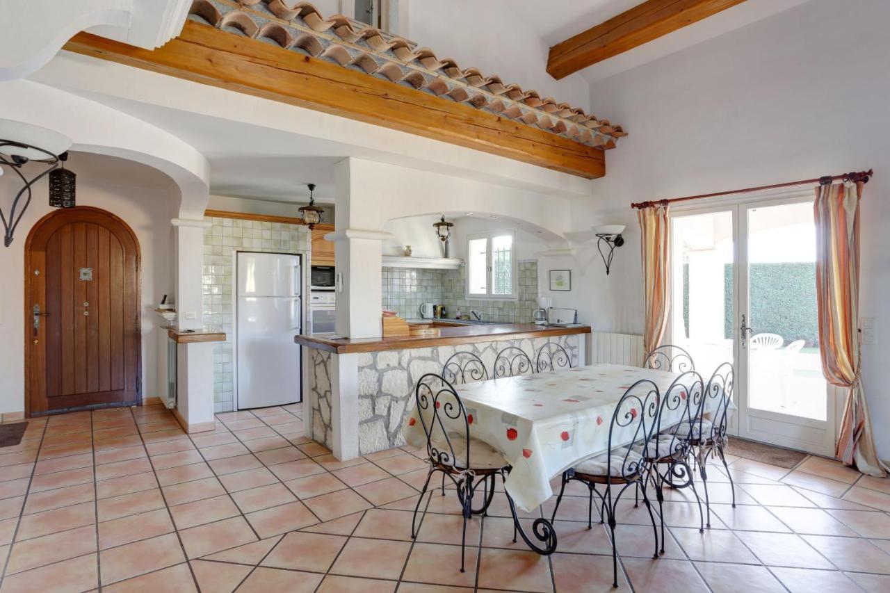 Villa De Charme, 8 Pers, Climatisee, Piscine Chauffee, Calme Garanti Roquebrune-sur-Argens Exterior photo
